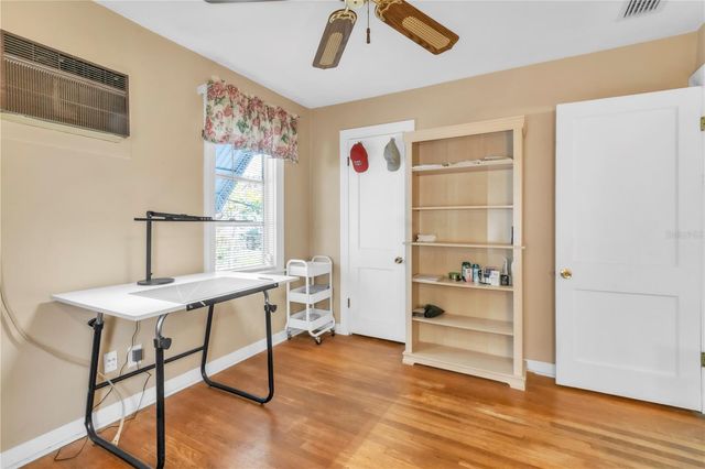 1425 34TH AVENUE N, St Petersburg, FL 33704