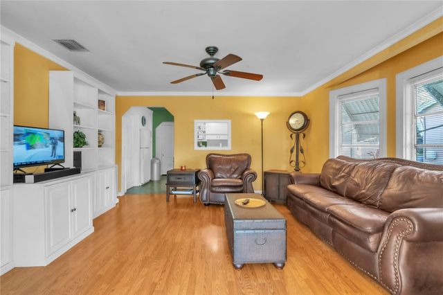 1425 34TH AVENUE N, St Petersburg, FL 33704