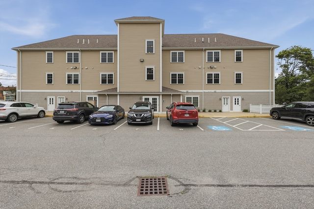 15 Church Street 204, Wilmington, MA 01887