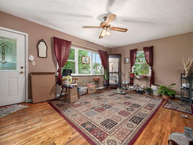 6700 Helm Lane, Reynoldsburg, OH 43068