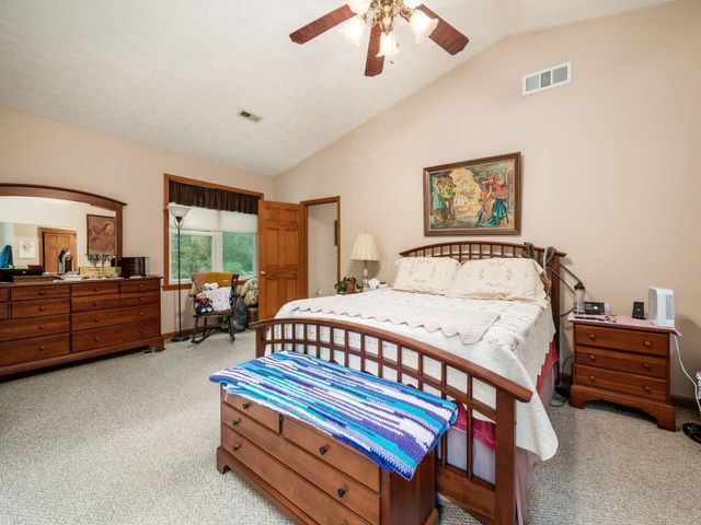 6700 Helm Lane, Reynoldsburg, OH 43068