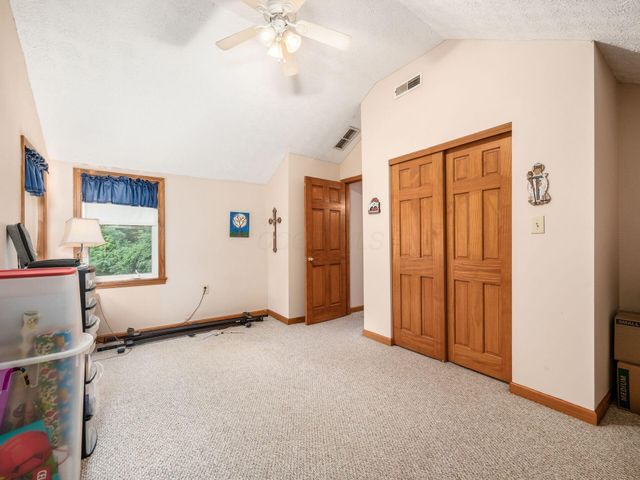 6700 Helm Lane, Reynoldsburg, OH 43068