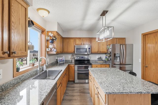 17042 Eventide Way, Farmington, MN 55024