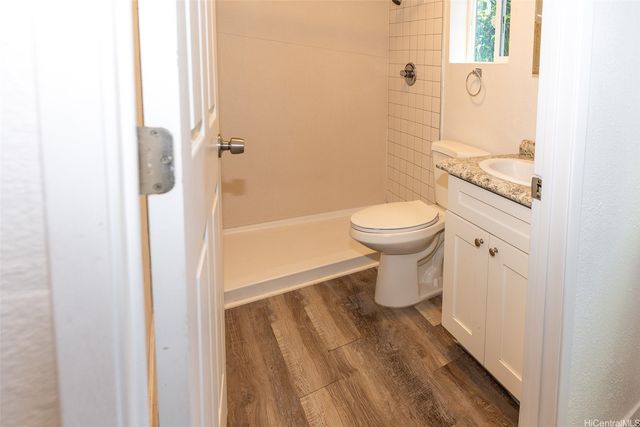 815 Lopez Lane, Honolulu, HI 96817