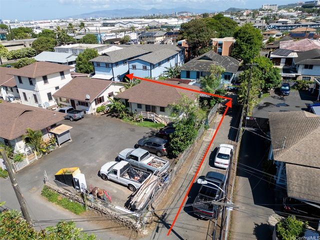 815 Lopez Lane, Honolulu, HI 96817