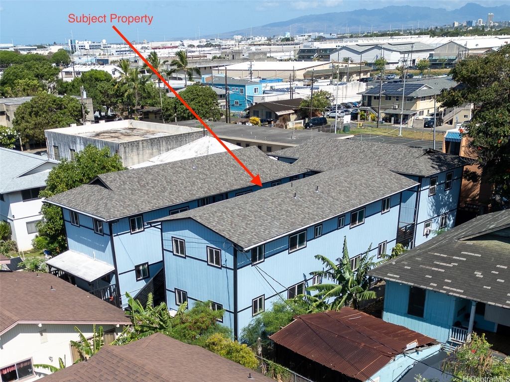 815 Lopez Lane, Honolulu, HI 96817