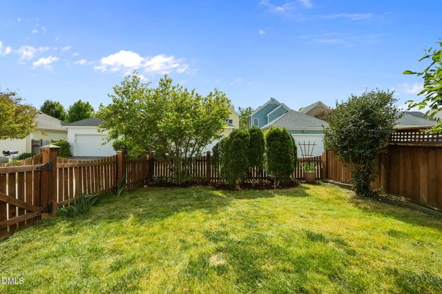 110 Bridgegate Drive, Cary, NC 27519