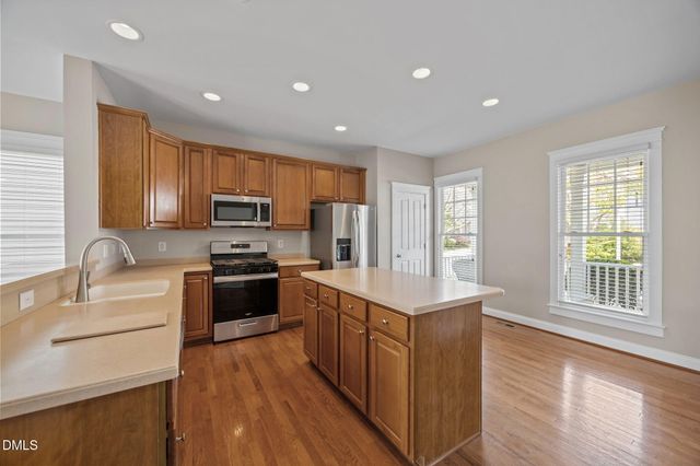 110 Bridgegate Drive, Cary, NC 27519