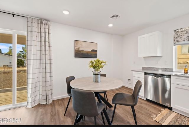 20170 E Prickly Pear Drive, Mayer, AZ 86333