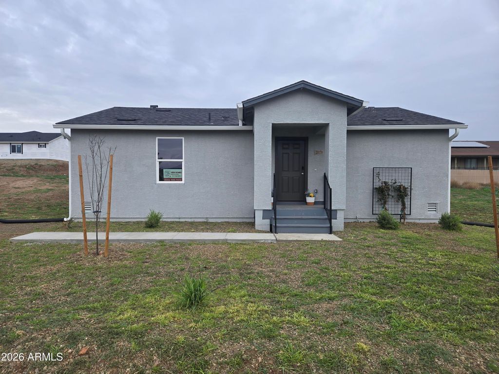 20170 E Prickly Pear Drive, Mayer, AZ 86333