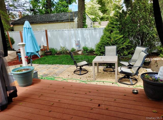 20 Iris Avenue, North Merrick, NY 11566