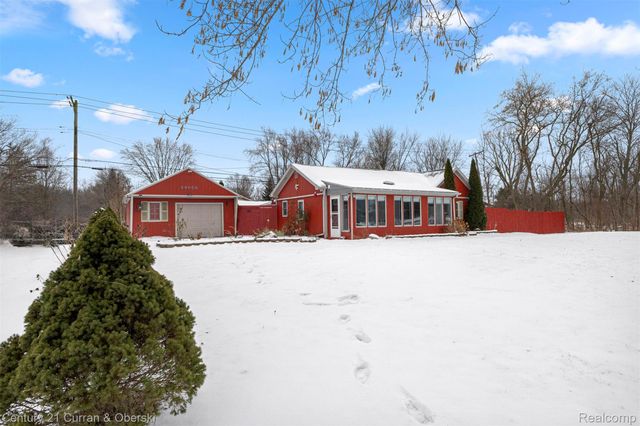 29055 Pennsylvania Road, Romulus, MI 48174