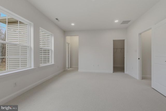 255 GROVE VIEW DR, Hockessin, DE 19707