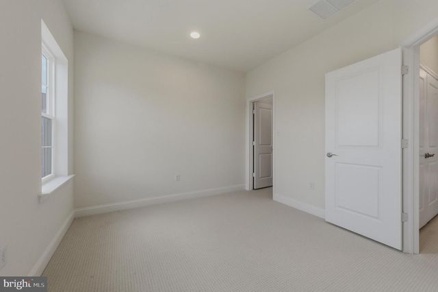 255 GROVE VIEW DR, Hockessin, DE 19707