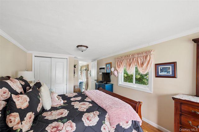 50 Plane Tree Lane, Saint James, NY 11780