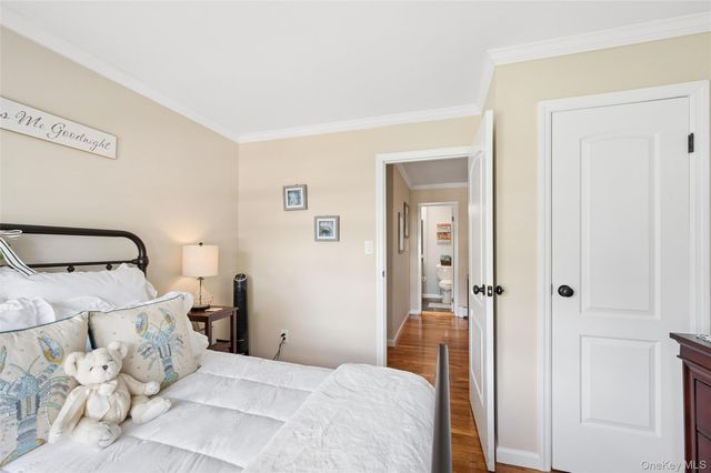 50 Plane Tree Lane, Saint James, NY 11780