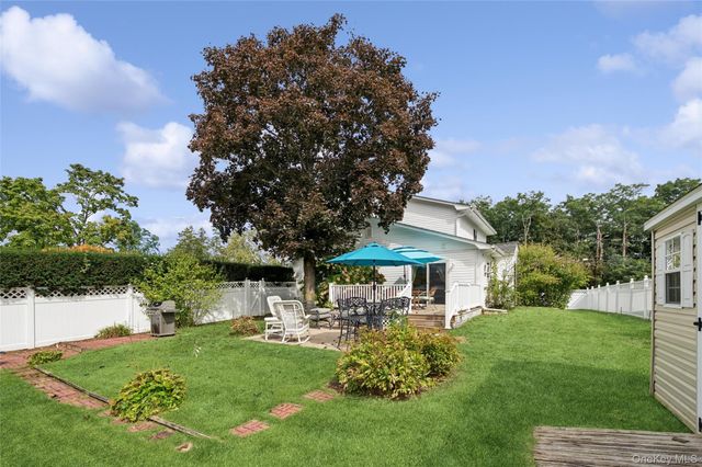 50 Plane Tree Lane, Saint James, NY 11780