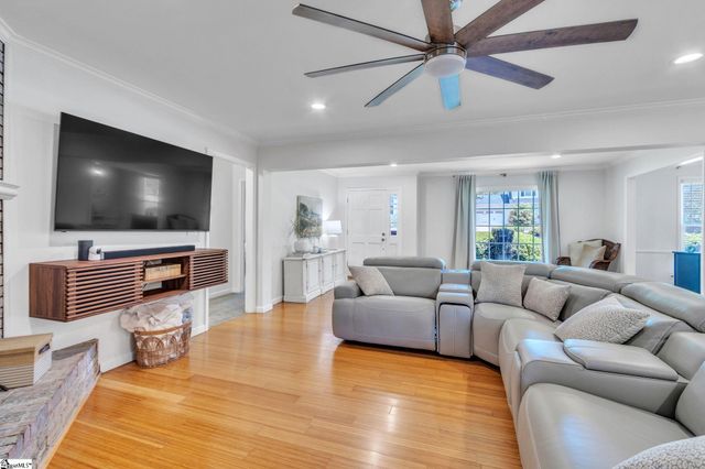 209 Richfield Terrace, Greer, SC 29650