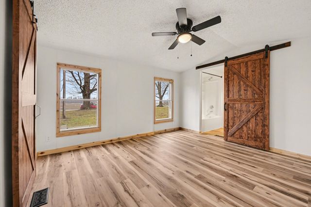 68544 County Road 372, Hartford, MI 49057