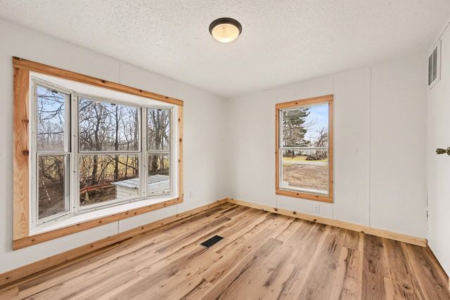 68544 County Road 372, Hartford, MI 49057