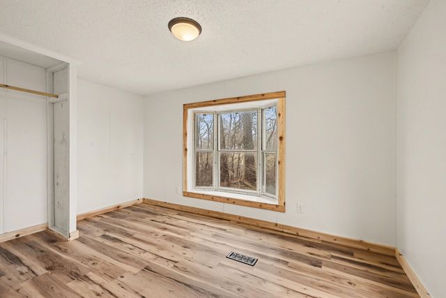 68544 County Road 372, Hartford, MI 49057