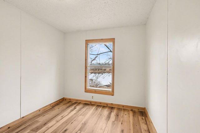 68544 County Road 372, Hartford, MI 49057