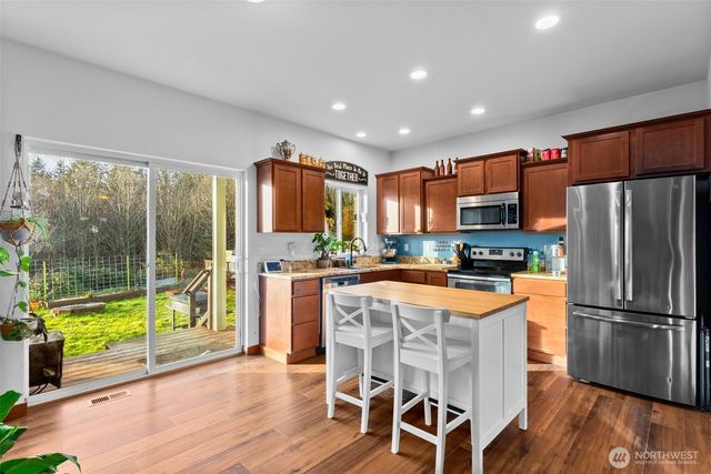 105 McDonald Creek Lane, Elma, WA 98541