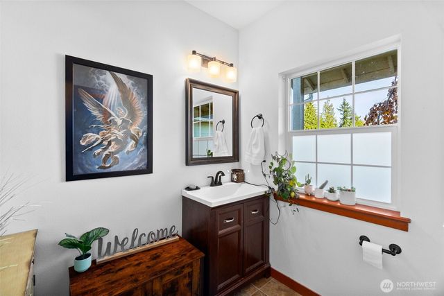 105 McDonald Creek Lane, Elma, WA 98541