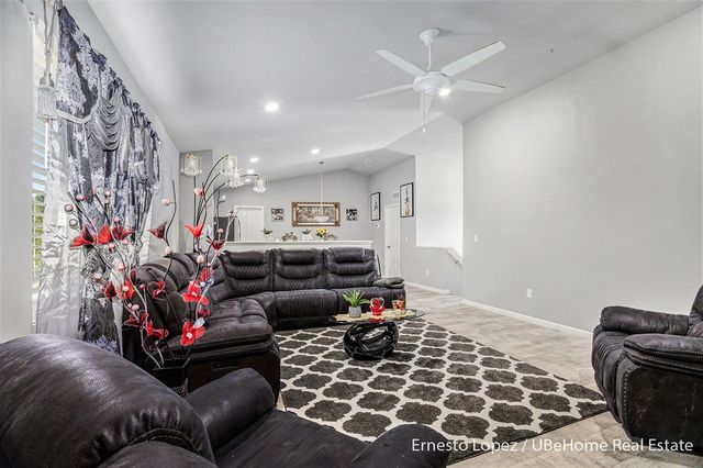 4061 Tributary Drive, Holland, MI 49424