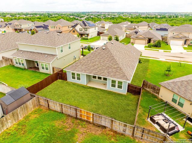 6723 Shiraz Way, Converse, TX 78109
