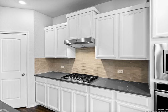 6723 Shiraz Way, Converse, TX 78109