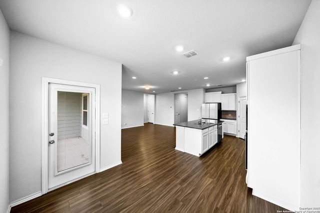6723 Shiraz Way, Converse, TX 78109