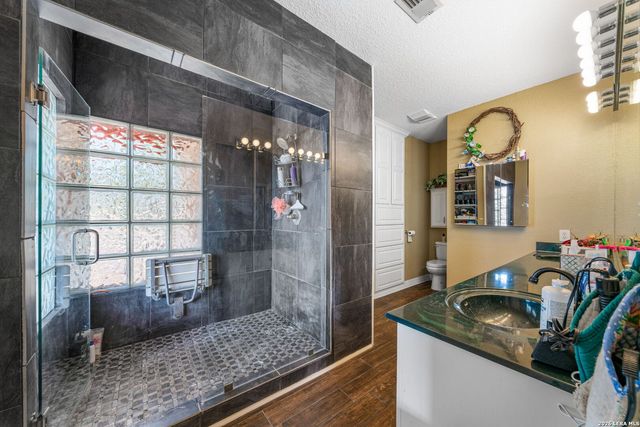 360 PR 4619, Castroville, TX 78009