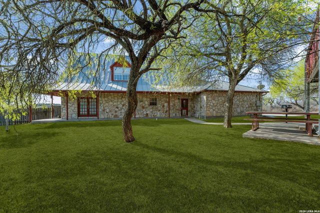 360 PR 4619, Castroville, TX 78009