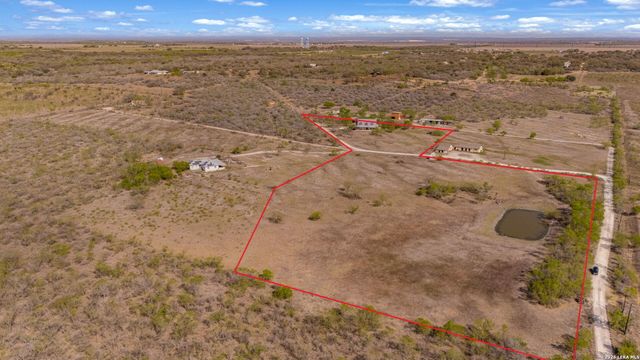 360 PR 4619, Castroville, TX 78009