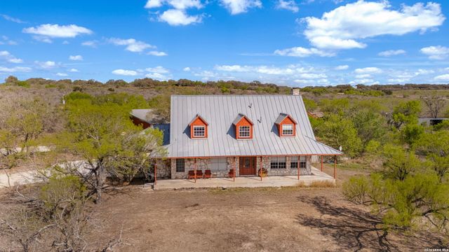 360 PR 4619, Castroville, TX 78009