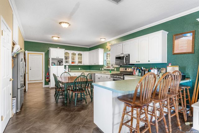 360 PR 4619, Castroville, TX 78009