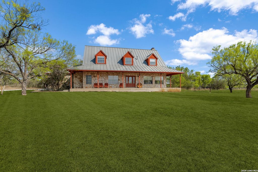 360 PR 4619, Castroville, TX 78009