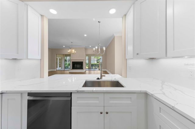 4424 HIGHLAND PARK 5, Sarasota, FL 34235