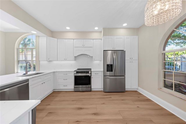 4424 HIGHLAND PARK 5, Sarasota, FL 34235