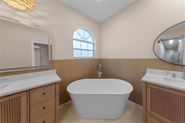 4424 HIGHLAND PARK 5, Sarasota, FL 34235