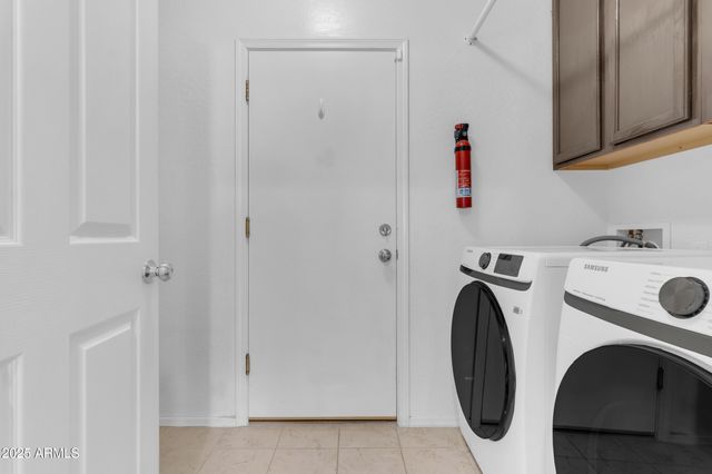 15961 W VENTURA Street, Surprise, AZ 85379