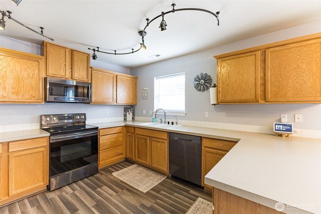 114 Lane Boulevard NE, Orting, WA 98360