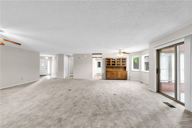 5 Blake Lane, Bella Vista, AR 72714