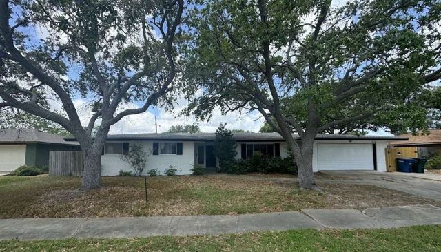 426 Pennington Dr, Corpus Christi, TX 78412