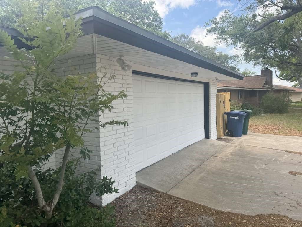 426 Pennington Dr, Corpus Christi, TX 78412 — photo 2