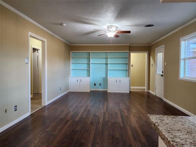 2304 Belvedere Drive, Baytown, TX 77520