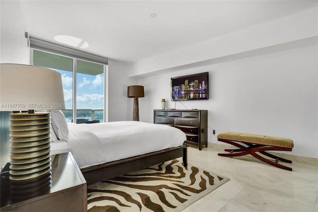 450 Alton Rd 2005, Miami Beach, FL 33139