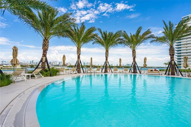 450 Alton Rd 2005, Miami Beach, FL 33139