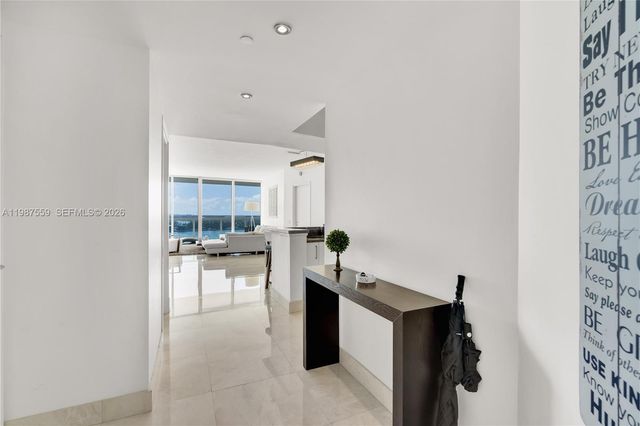 450 Alton Rd 2005, Miami Beach, FL 33139